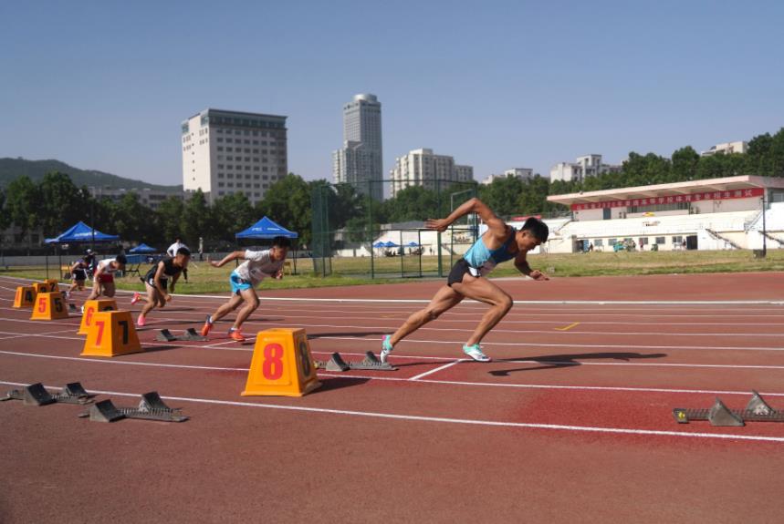 中考体育1000米评分标准 1000米跑步技巧插图